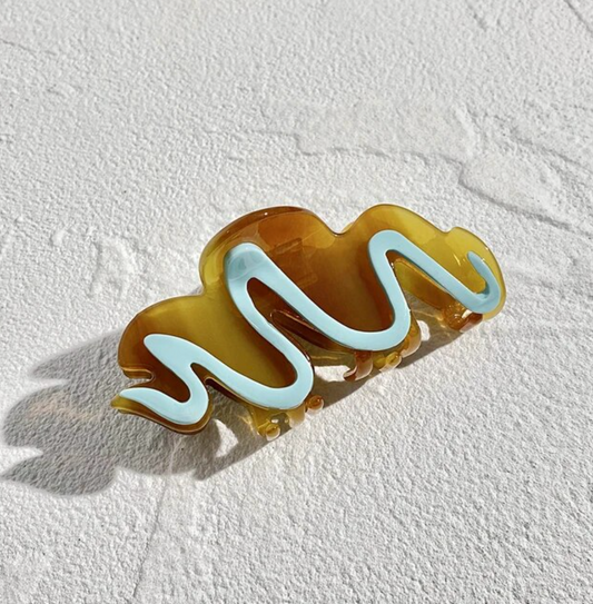 Blakely Rhode Lattice Wave Hair Clip
